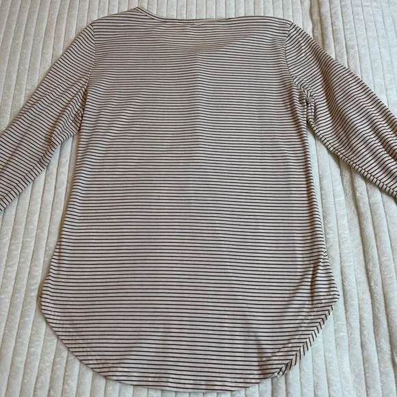 Boutique | Striped Women's Top | Lace Detail - Picture 12 of 13